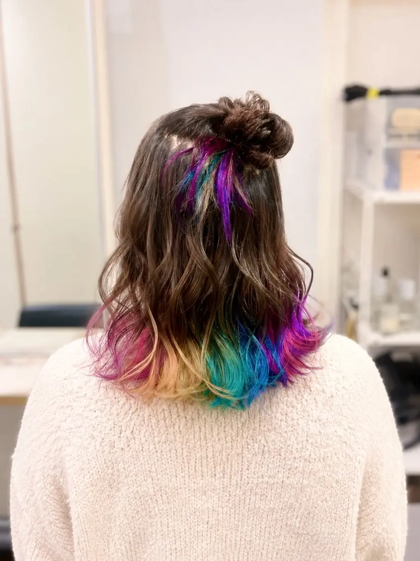 ミディアム ヘアカラー SA KIのヘアスタイル