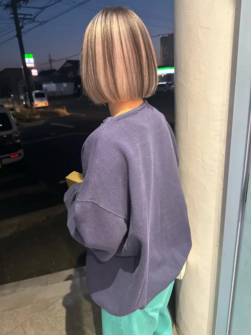 ショート ヘアカラー トリートメント Lit.豊橋 夏目のヘアスタイル