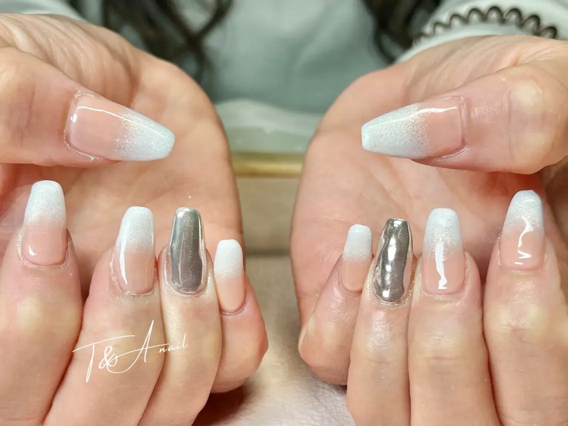 ネイル ジェルネイル グラデーション ラメ(グリッター) ラメグラデーション スカルプネイル T&A nailのネイルデザイン