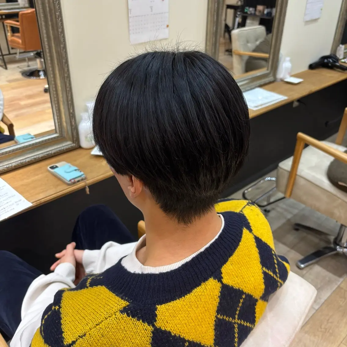 カラー ヘアカラー トリートメント しおり🍬 KOKORO🤍のヘアスタイル
