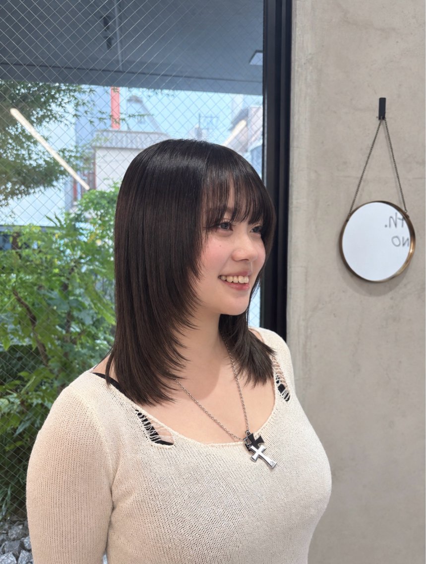 ミディアム レイヤーカット yumeka／ レディースカットのヘアスタイル