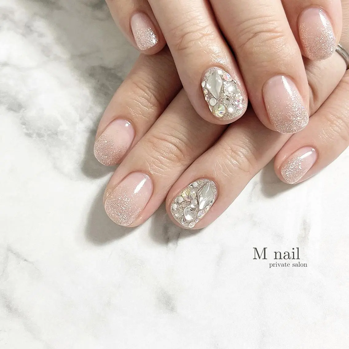 ネイル キラキラネイル ハンドネイル M nailのネイルデザイン