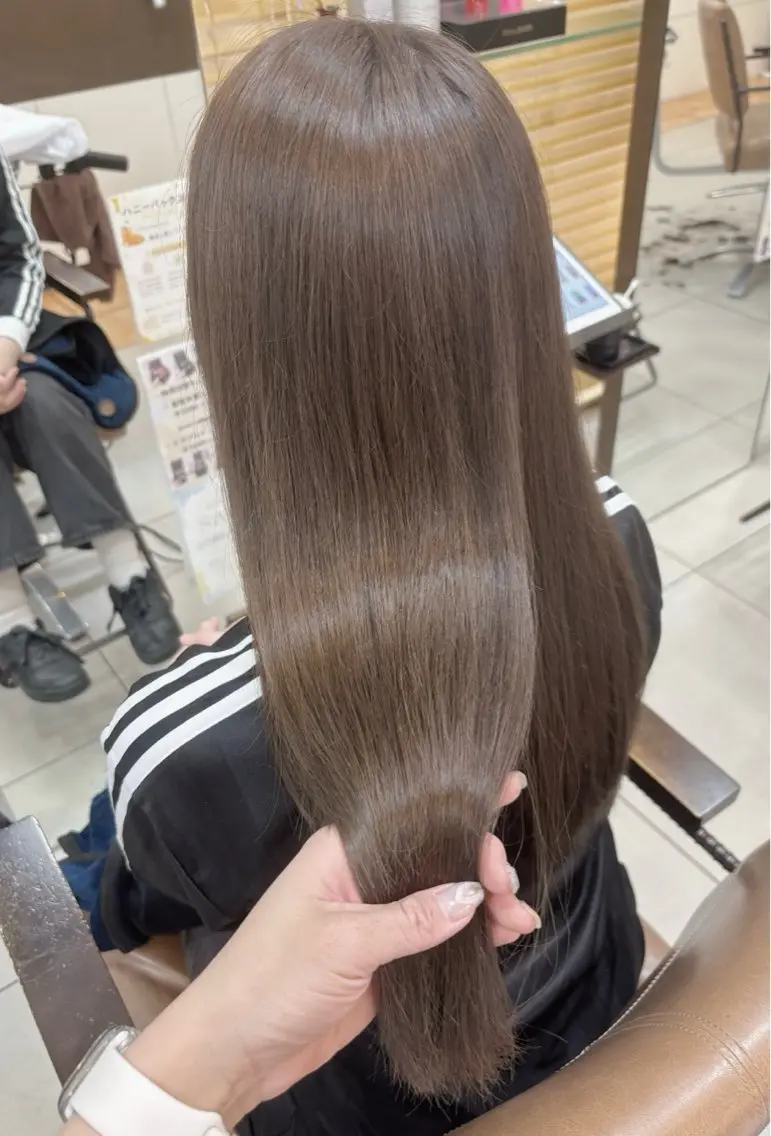 セミロング カラー ベージュカラー ヘーゼル 頭皮×髪質改善 透明感カラー💎中村のヘアスタイル