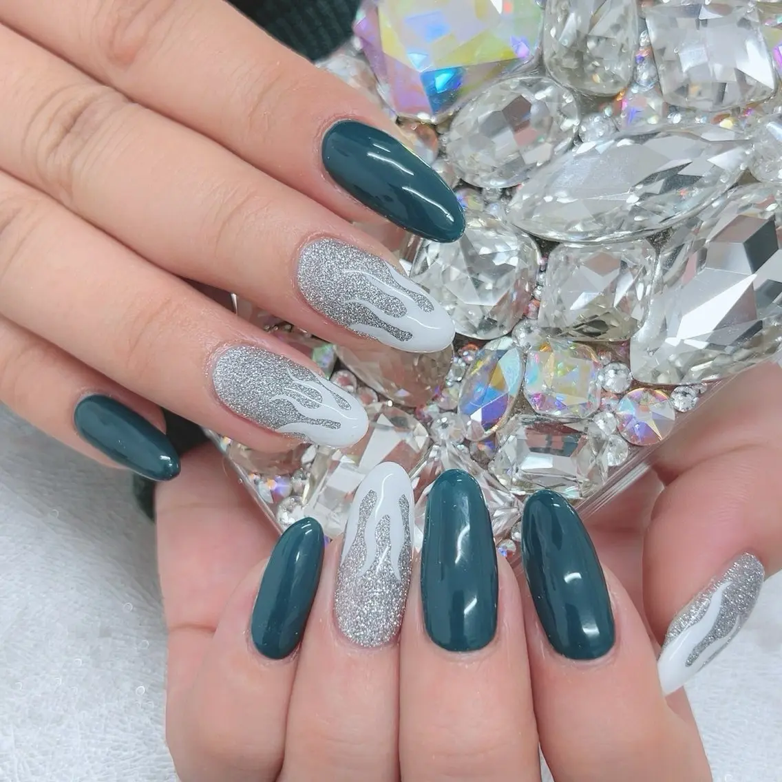 ネイル ジェルネイル KIREIE NAILSのネイルデザイン