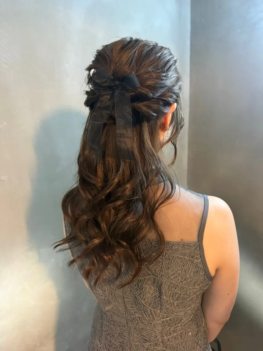 ロング ヘアセット 佐伯 桃のヘアスタイル