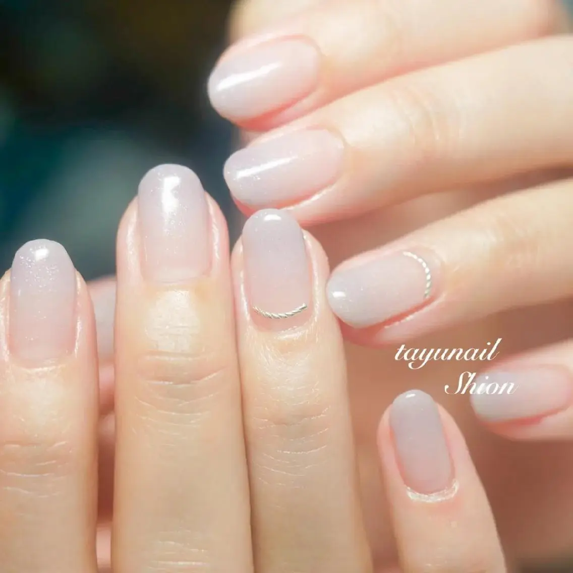 ネイル アートネイル ブルー ジェルネイル グラデーション キラキラネイル ネイルサロン 【たゆnail】のネイルデザイン