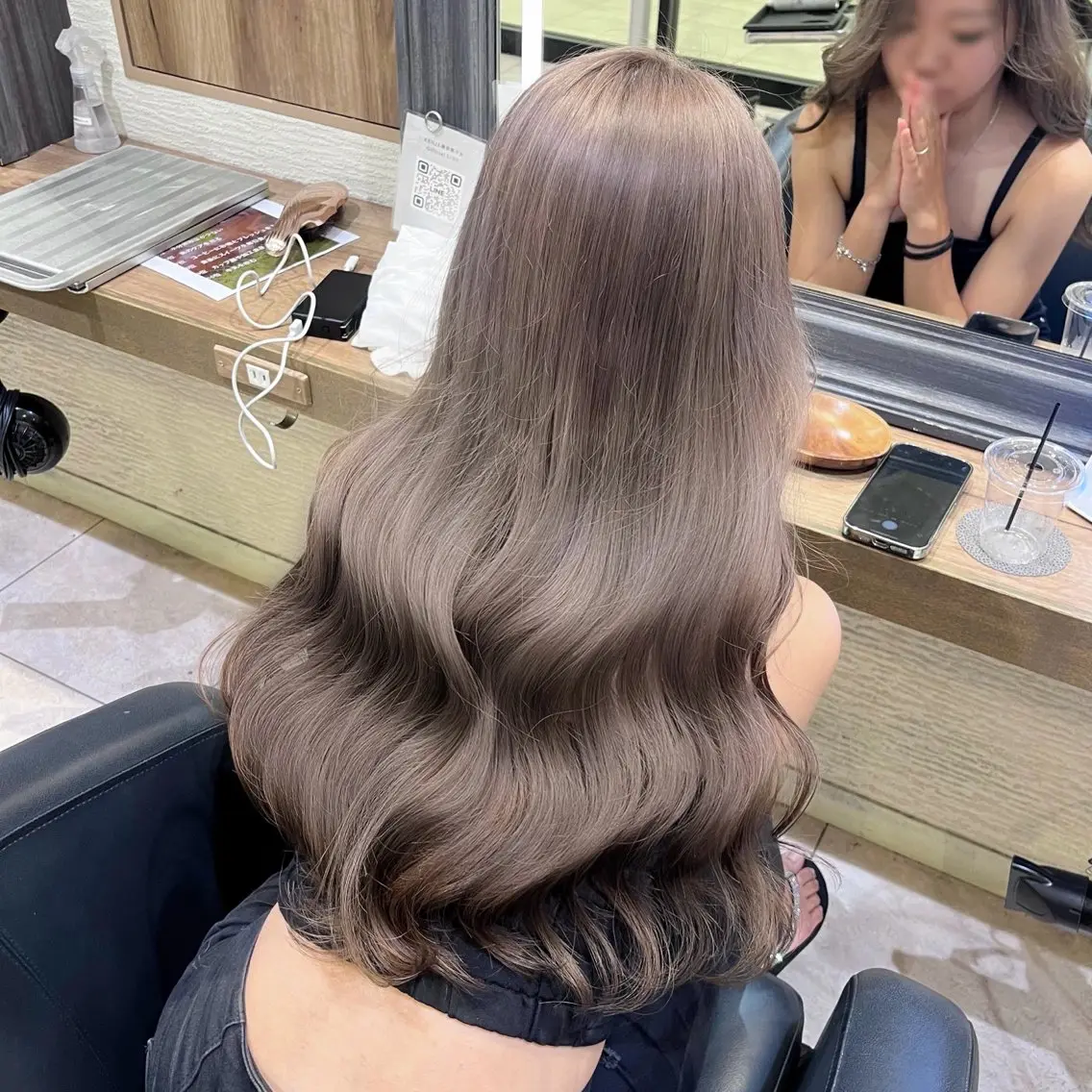 ロング カラー ヘアセット ハイトーン 🦋🎶LENのヘアスタイル