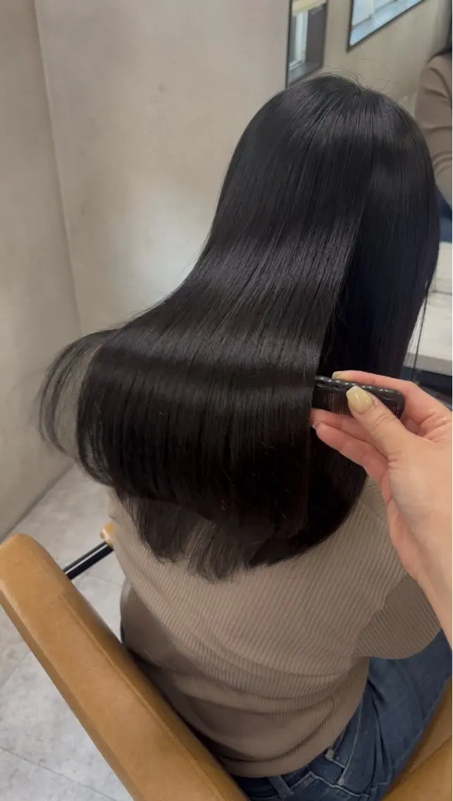 ロング パーマ カット 縮毛矯正 🪽髪質改善矯正 🤍MIU🤍のヘアスタイル