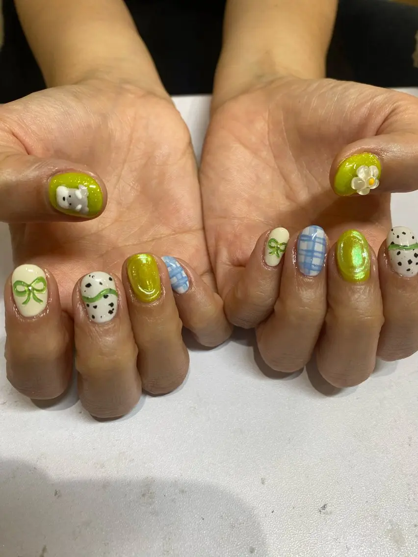ネイル ハンドネイル 藤井 里緒奈のネイルデザイン