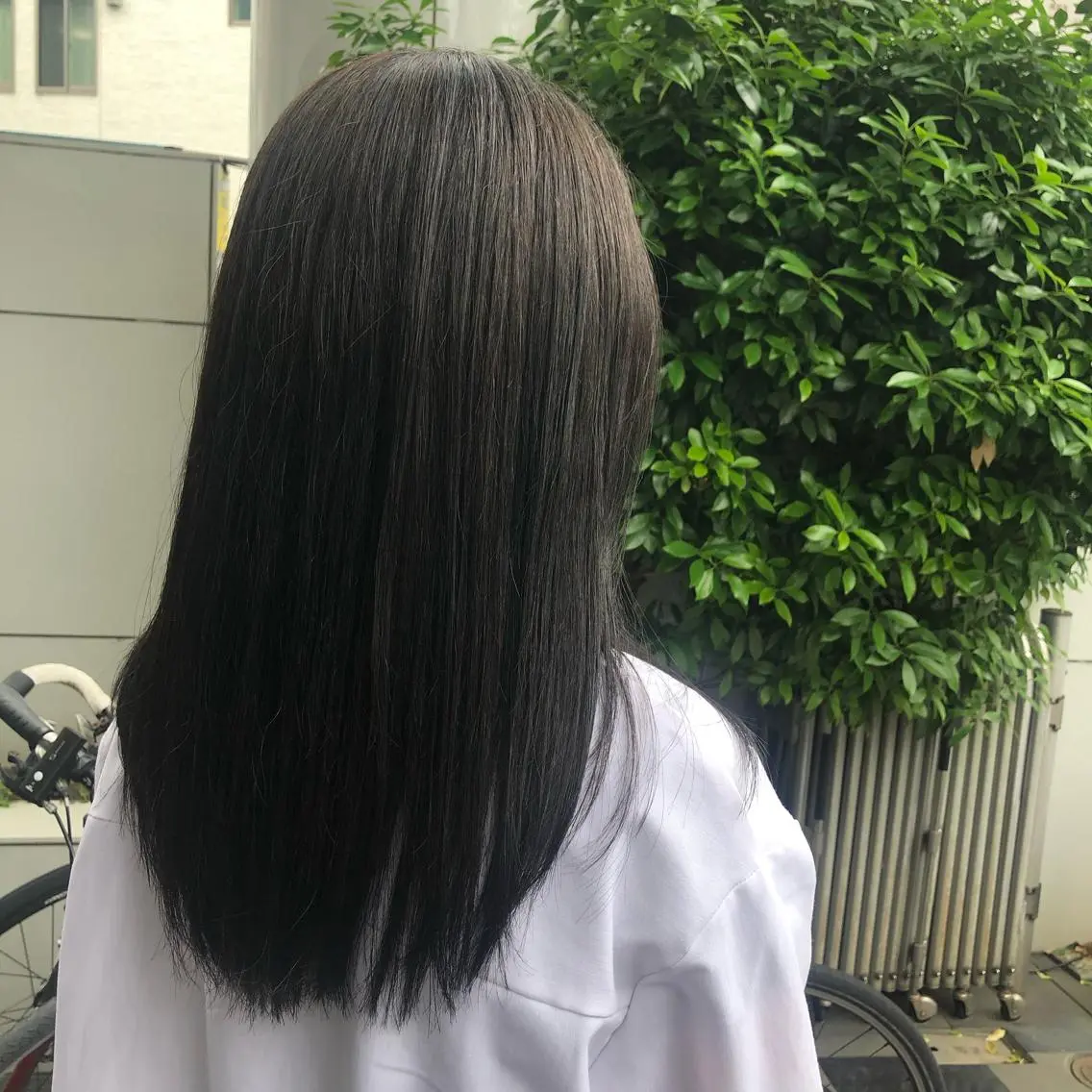 セミロング ヘアカラー トリートメント 山崎 絵莉香のヘアスタイル