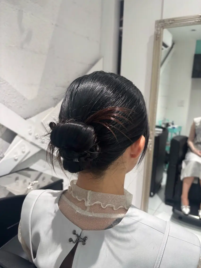 ロング ヘアセット 透明感グレージュ/ 縮毛矯正/静岡のヘアスタイル