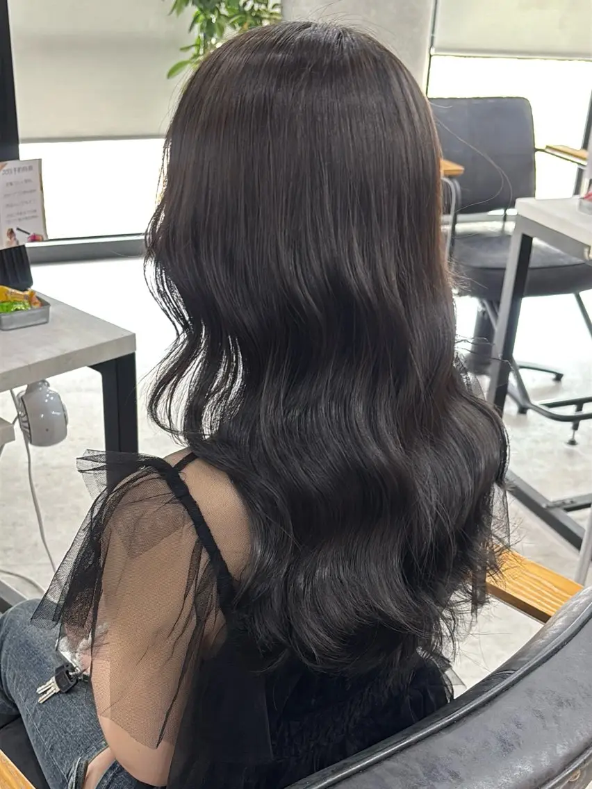 ロング カラー ベージュカラー ブリーチ ブラウンカラー 透明感カラー ダブルカラー ヘアカラー トリートメント 透明感カラー×顔周り カットhinata♡のヘアスタイル
