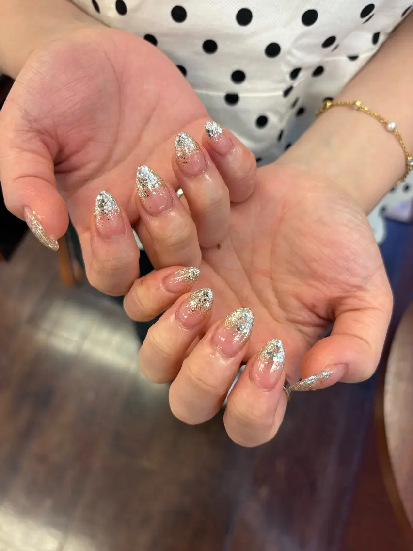 ネイル ハンドネイル AMI 美フォルムネイルのネイルデザイン