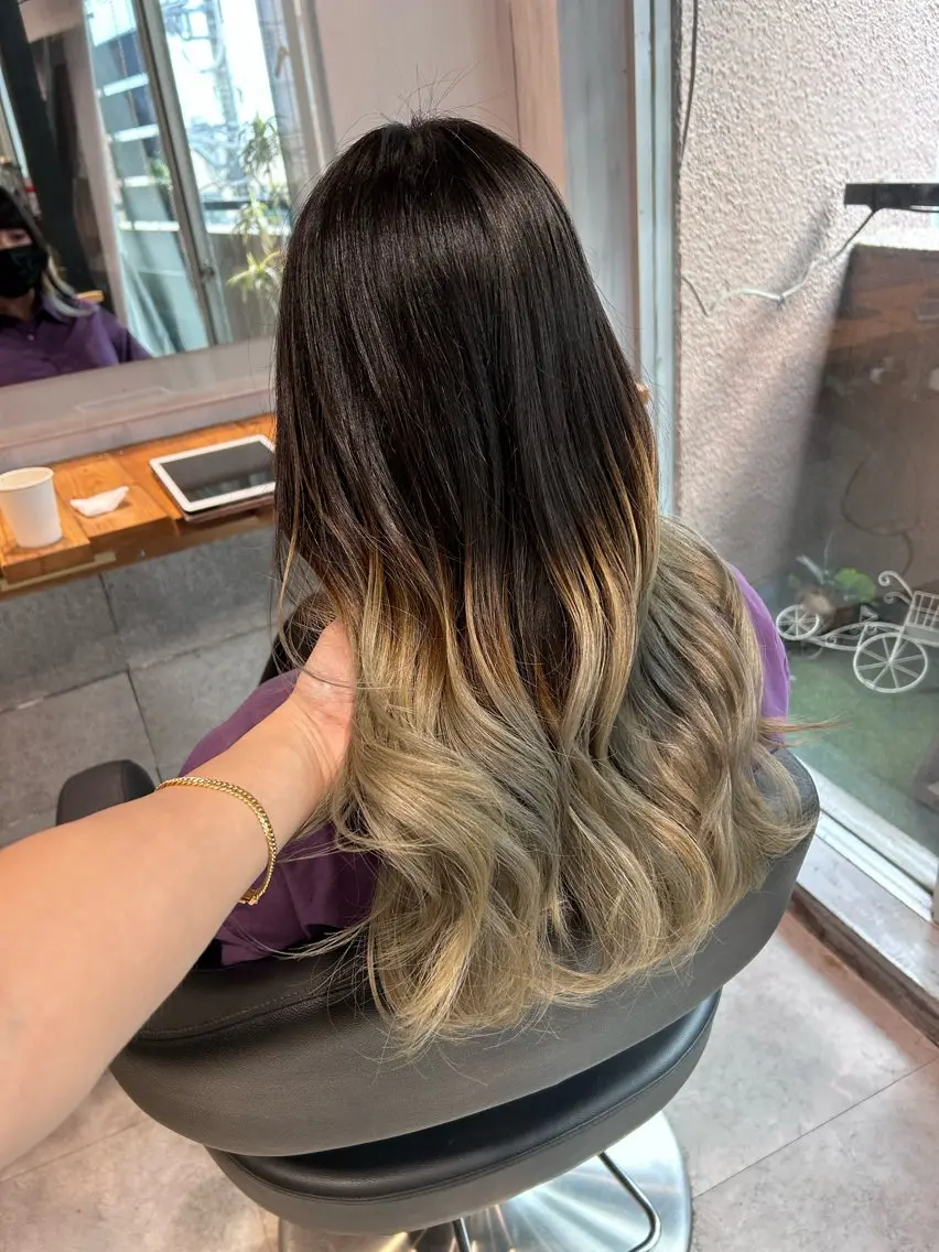ロング ヘアカラー トリートメント ヘッドスパ レイヤーStyle 🪽菜々実のヘアスタイル