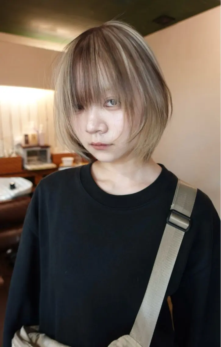 ショート ヘアカラー ハイトーン特化/和音 【デザインカラー】のヘアスタイル