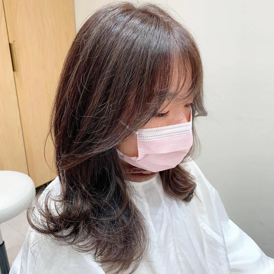 ミディアム レイヤー専門家 ダブルカラー修のヘアスタイル