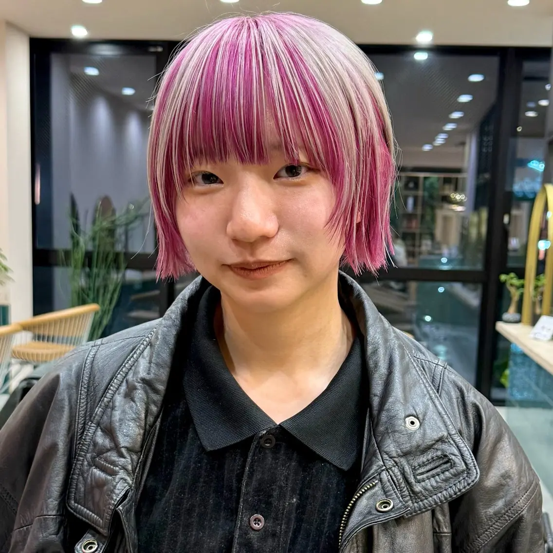ミディアム カラー ピンクカラー 顔まわりレイヤー レイヤーカット カット ヘアカラー 艶ブリーチカラー✨ ボブレイヤーSakiのヘアスタイル