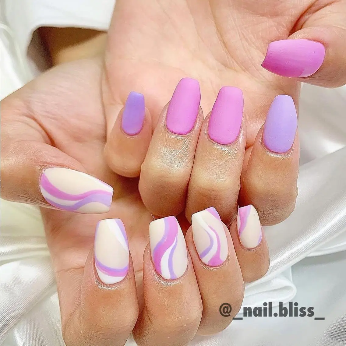 ネイル 大理石ネイル(マーブル) マットネイル ハンドネイル NAIL BLISSのネイルデザイン