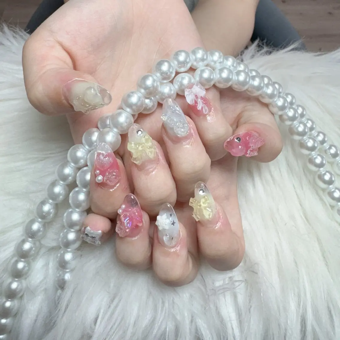 ネイル ハンドネイル 🎀nana🫧 ワンホンネイル🎀のネイルデザイン