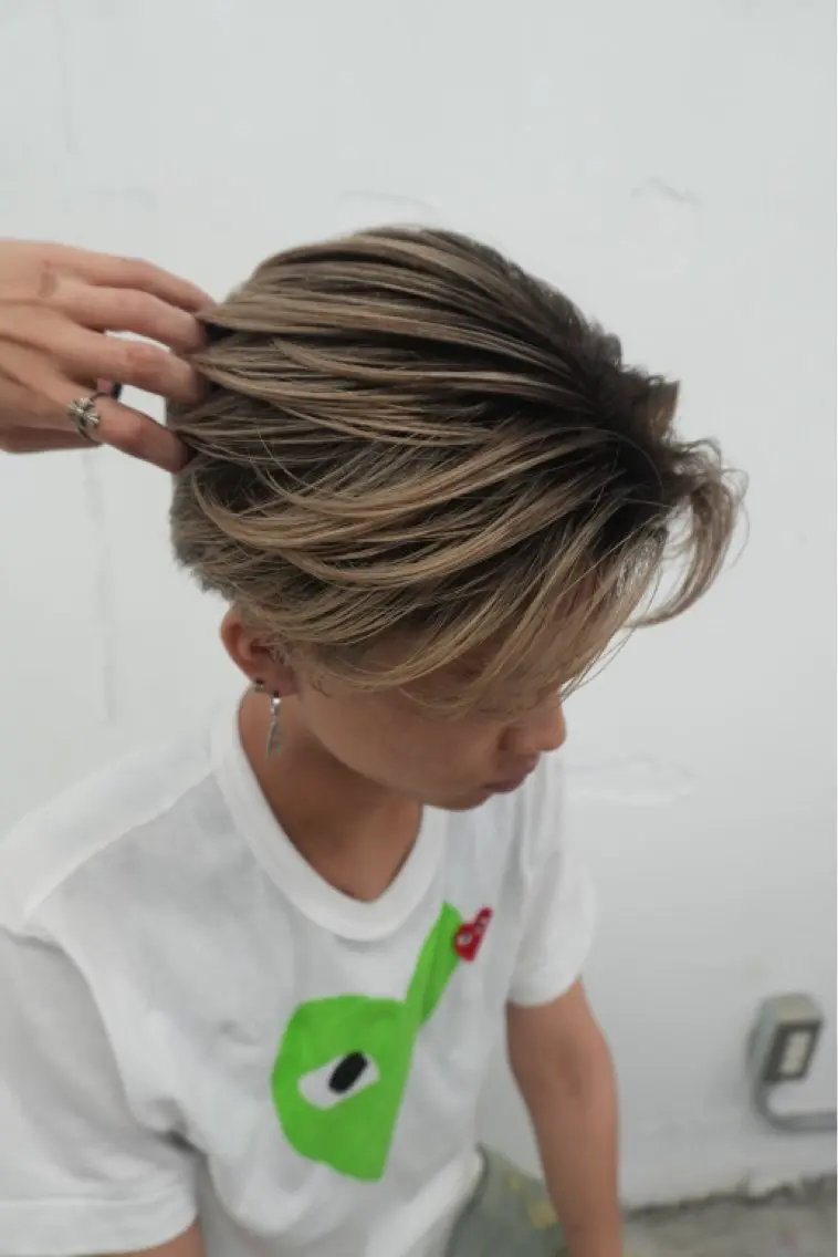 カラー メンズ メンズバレイヤージュ バレイヤージュ 【pia】 江田岳斗のヘアスタイル