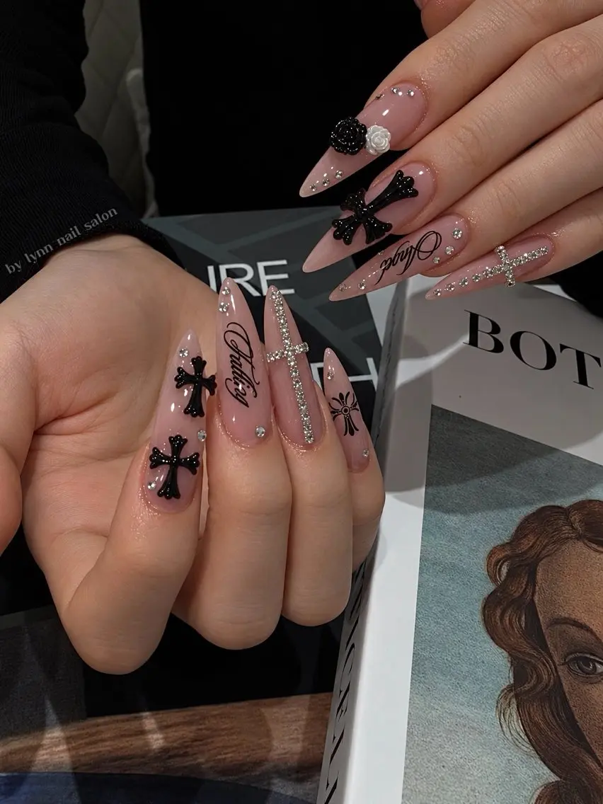 ネイル ボルドー ブラウン フットネイル フレンチネイル グラデーション ハンドネイル Lynn_ Nailのネイルデザイン