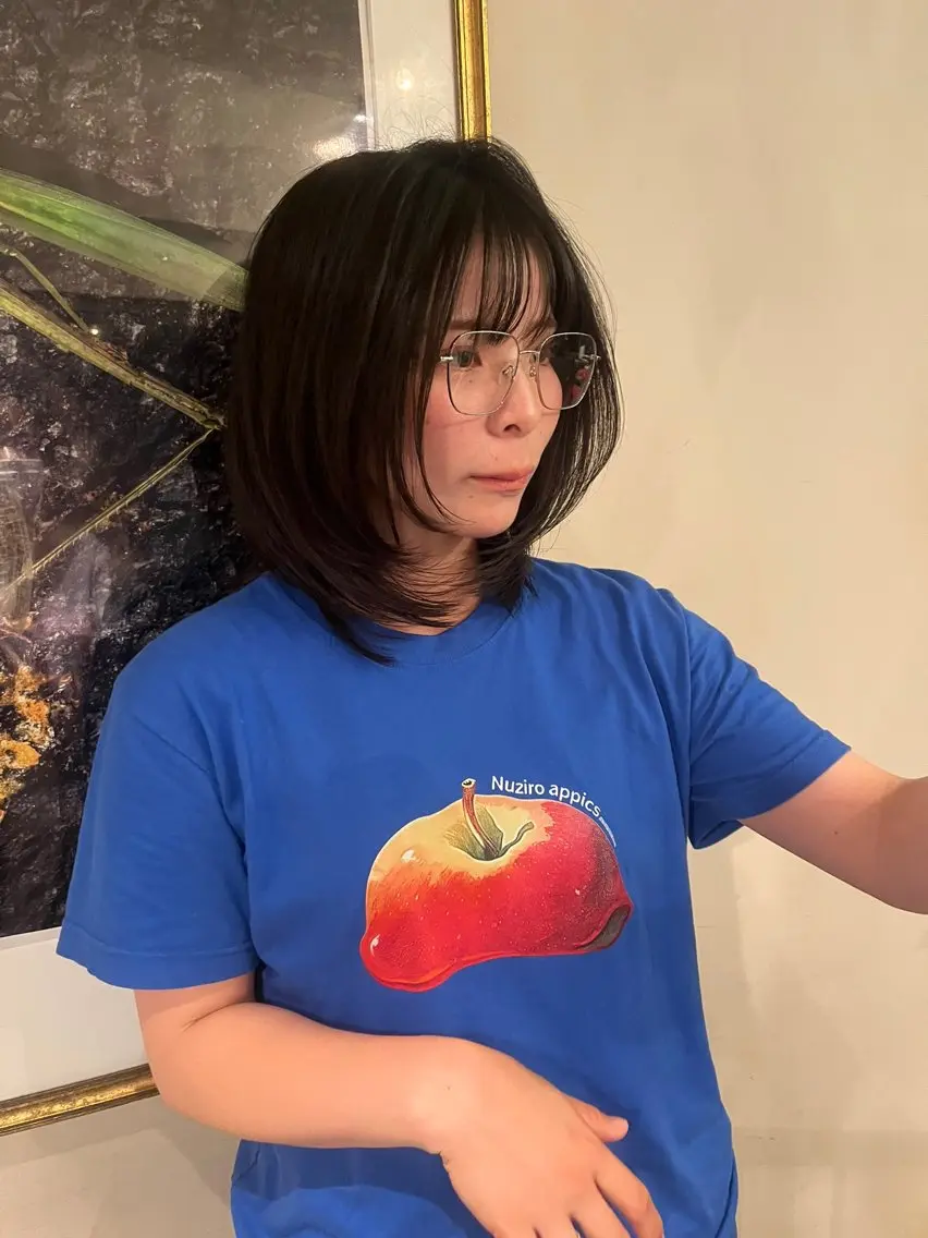 ミディアム 井上 奈菜のヘアスタイル