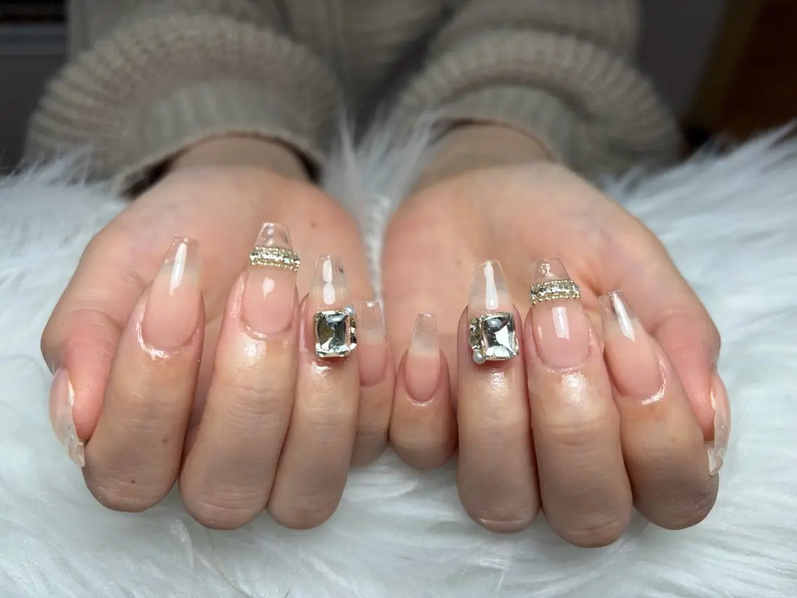 ネイル アートネイル 長さ出し ジェルネイル マグネットネイル ニュアンスネイル ハンドネイル Cloudy Chan Nailのネイルデザイン