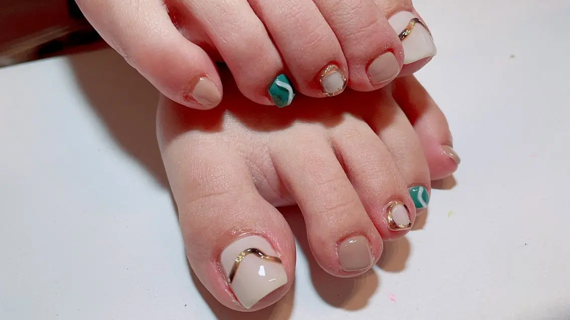 ネイル フットネイル nail salon ラピスラズリのネイルデザイン