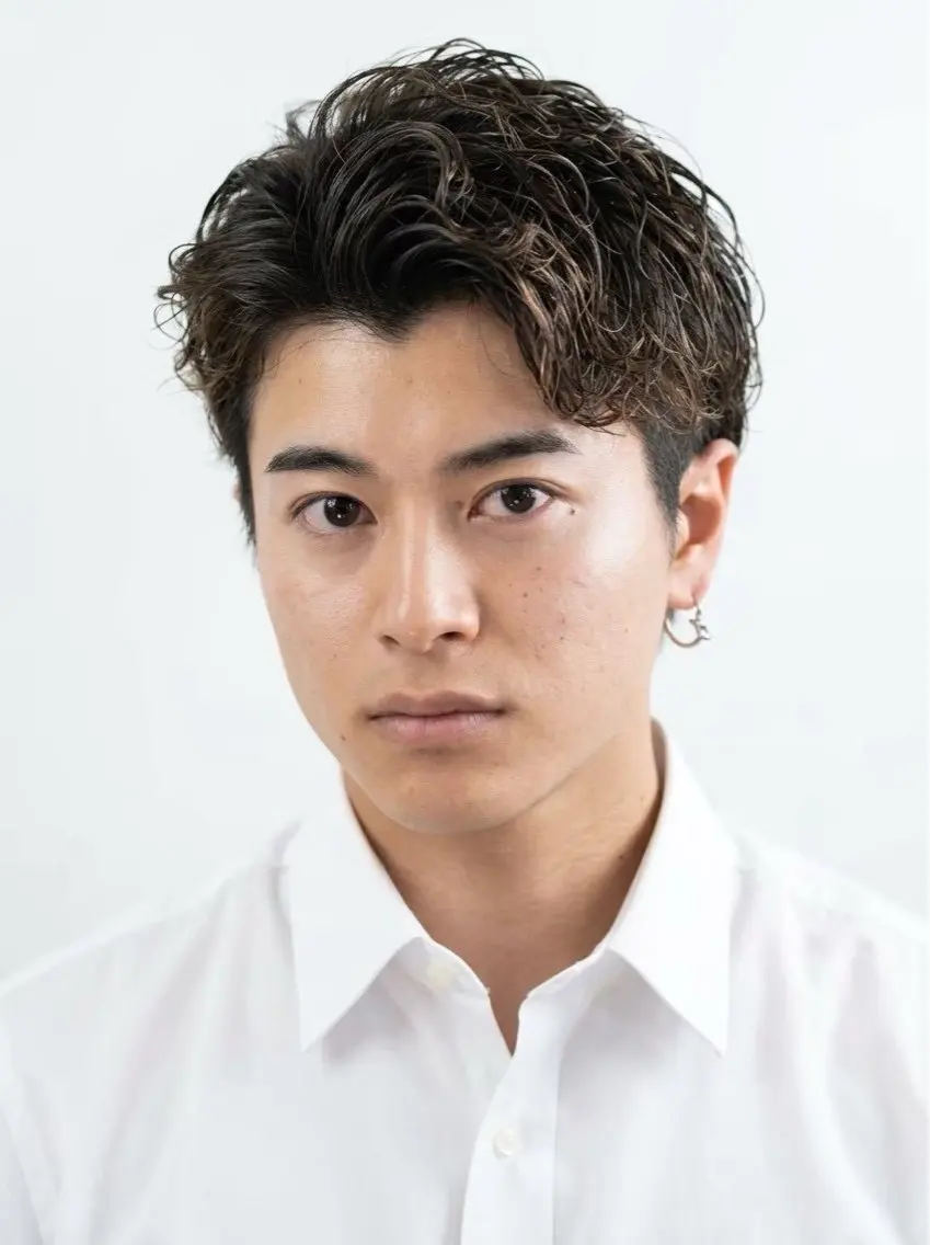 ショート カラー パーマ ヘアアレンジ メンズ 古谷 崇人のヘアスタイル