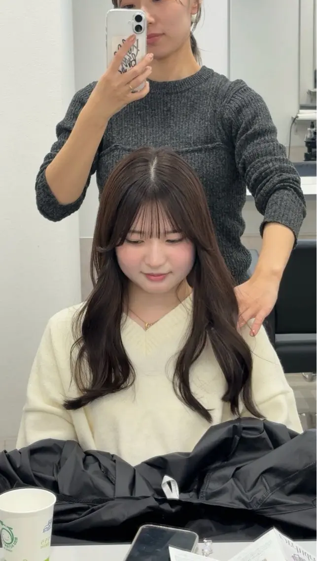 セミロング 顔まわりレイヤー 顔周りカット 韓国風ヘア レイヤーカット 小顔カット カット ヘアカラー トリートメント ブリーチなし透明感 🪄aoi🤎のヘアスタイル