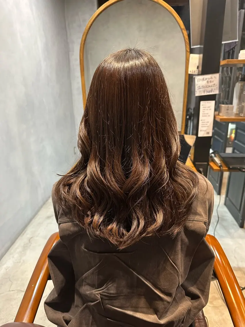 セミロング 髙橋遥 /レディースカットのヘアスタイル