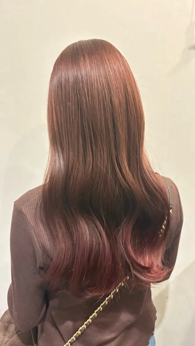 ロング カラー ブラウンカラー ピンクカラー ピンクブラウン ヘアカラー トリートメント ShowBit ／mioのヘアスタイル