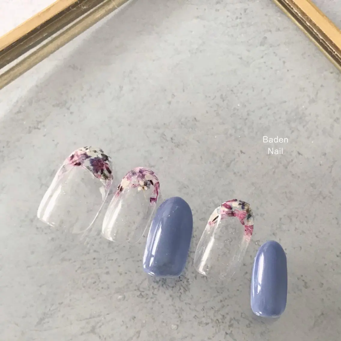 ネイル アートネイル ブルー フラワーネイル フレンチネイル ハンドネイル ハンドケア Baden Nail ﾊﾞ-ﾃﾞﾝ ﾈｲﾙのネイルデザイン