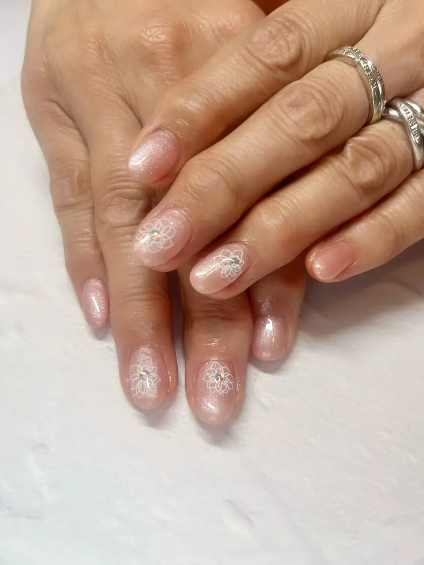 ネイル ハンドネイル li___nail 31のネイルデザイン