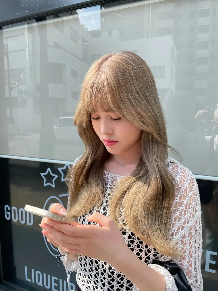 ロング カラー ブリーチ ダブルカラー 髪質改善 ️💕淡いハイトーン 💕︎︎ひかるのヘアスタイル