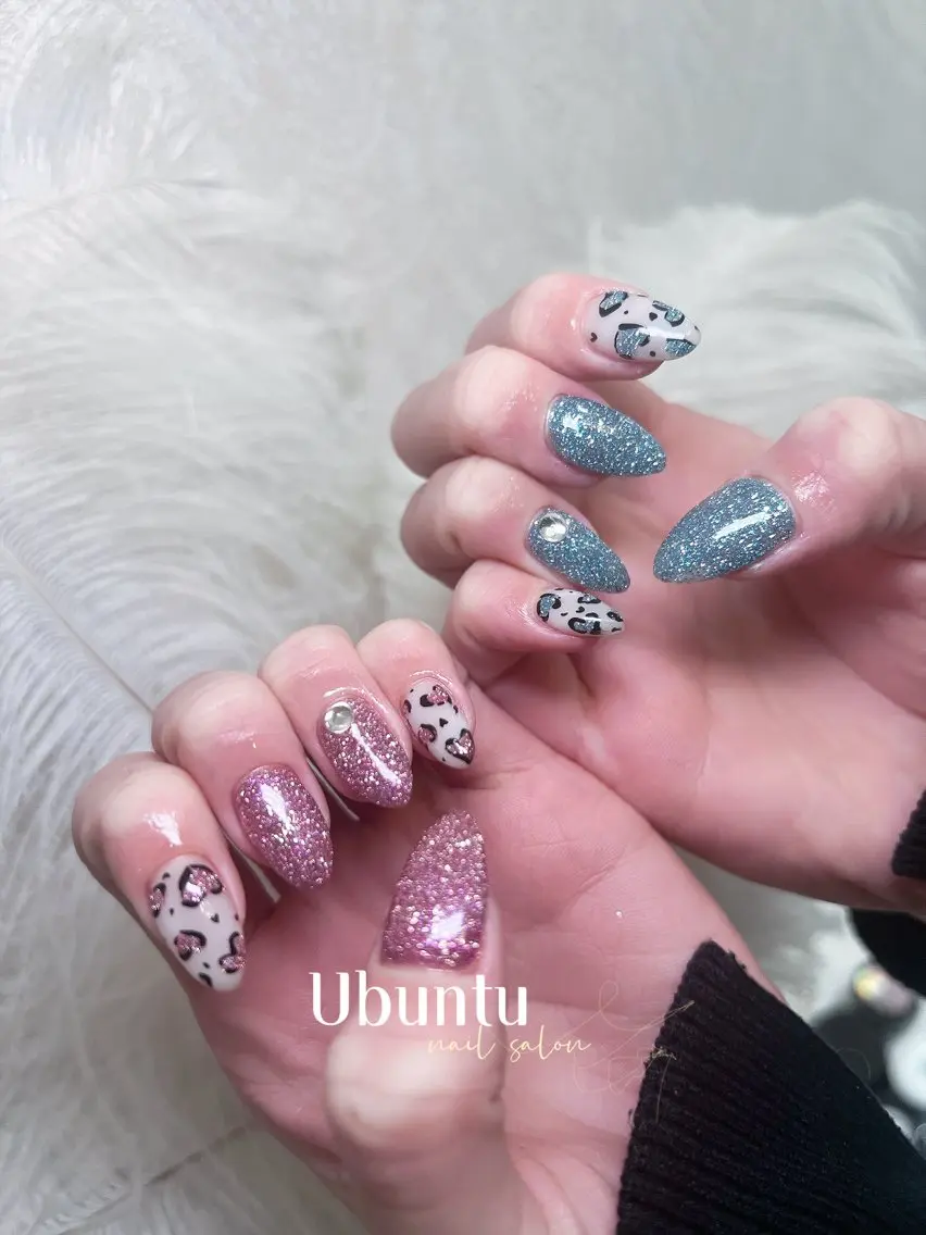ネイル ハート ハンドネイル Ubuntu🎀 ネイルサロン✨のネイルデザイン