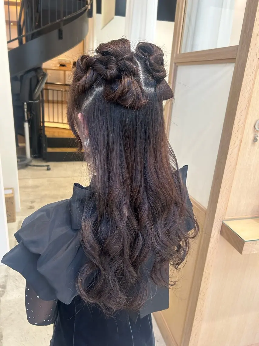 ロング カラー ヘアアレンジ ヘアセット yuka .のヘアスタイル