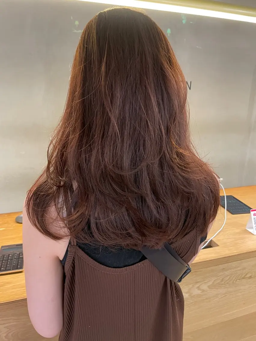 セミロング 透明感カラー 🎀エリコ🌈のヘアスタイル