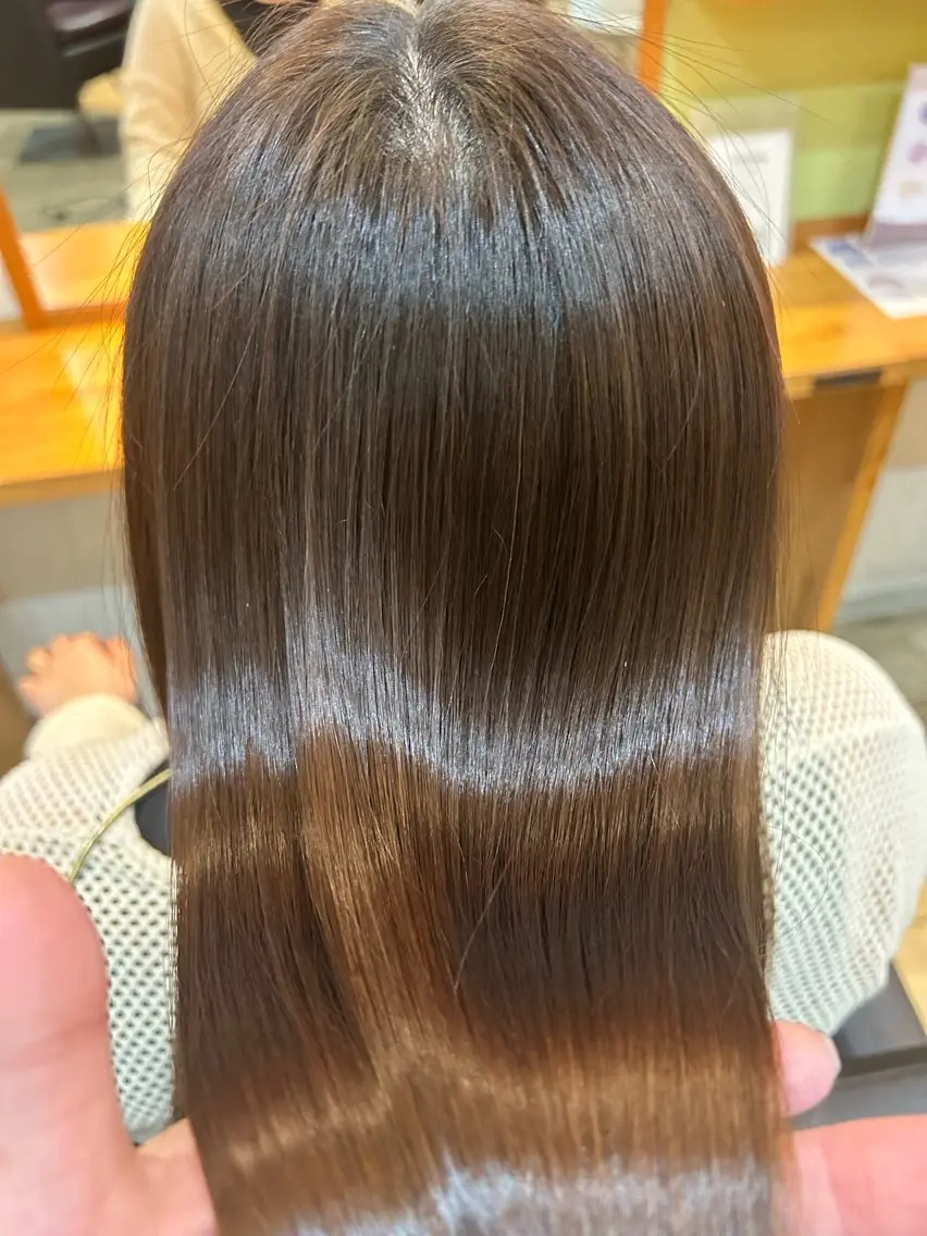 ロング 髪質改善 トリートメント 東 麻祐子のヘアスタイル