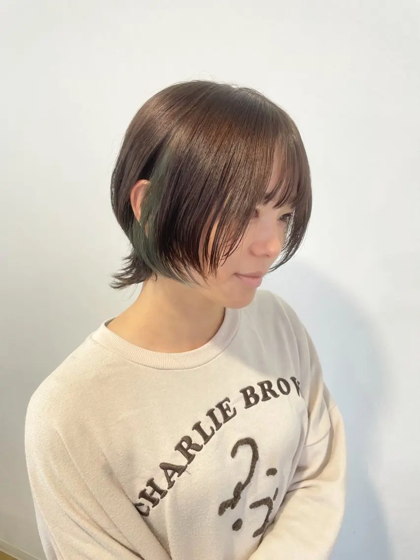 ショート カラー グレージュ カーキグレージュ 朝倉 海斗のヘアスタイル