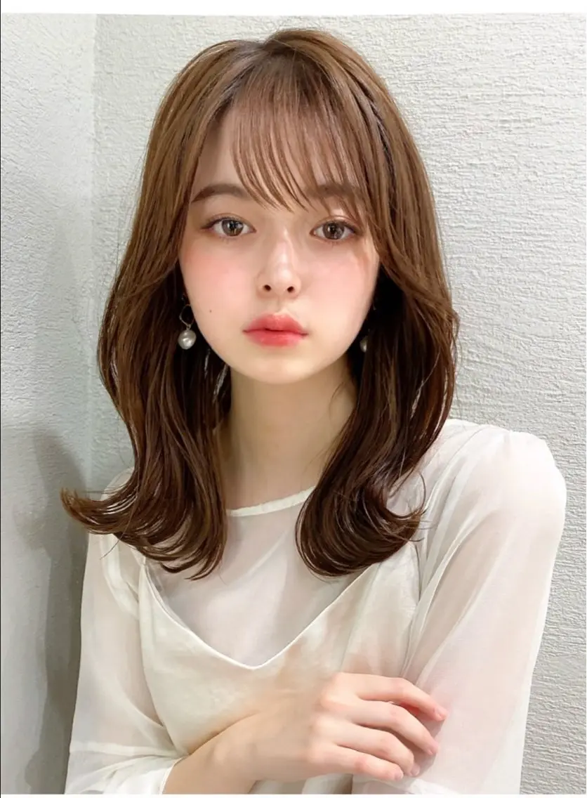ミディアム 🫧似合わせ前髪/ 小顔カットくろ🫧のヘアスタイル