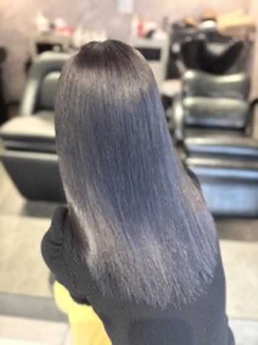 ロング カラー elu あやね💜 🫧カラー・縮毛矯正のヘアスタイル