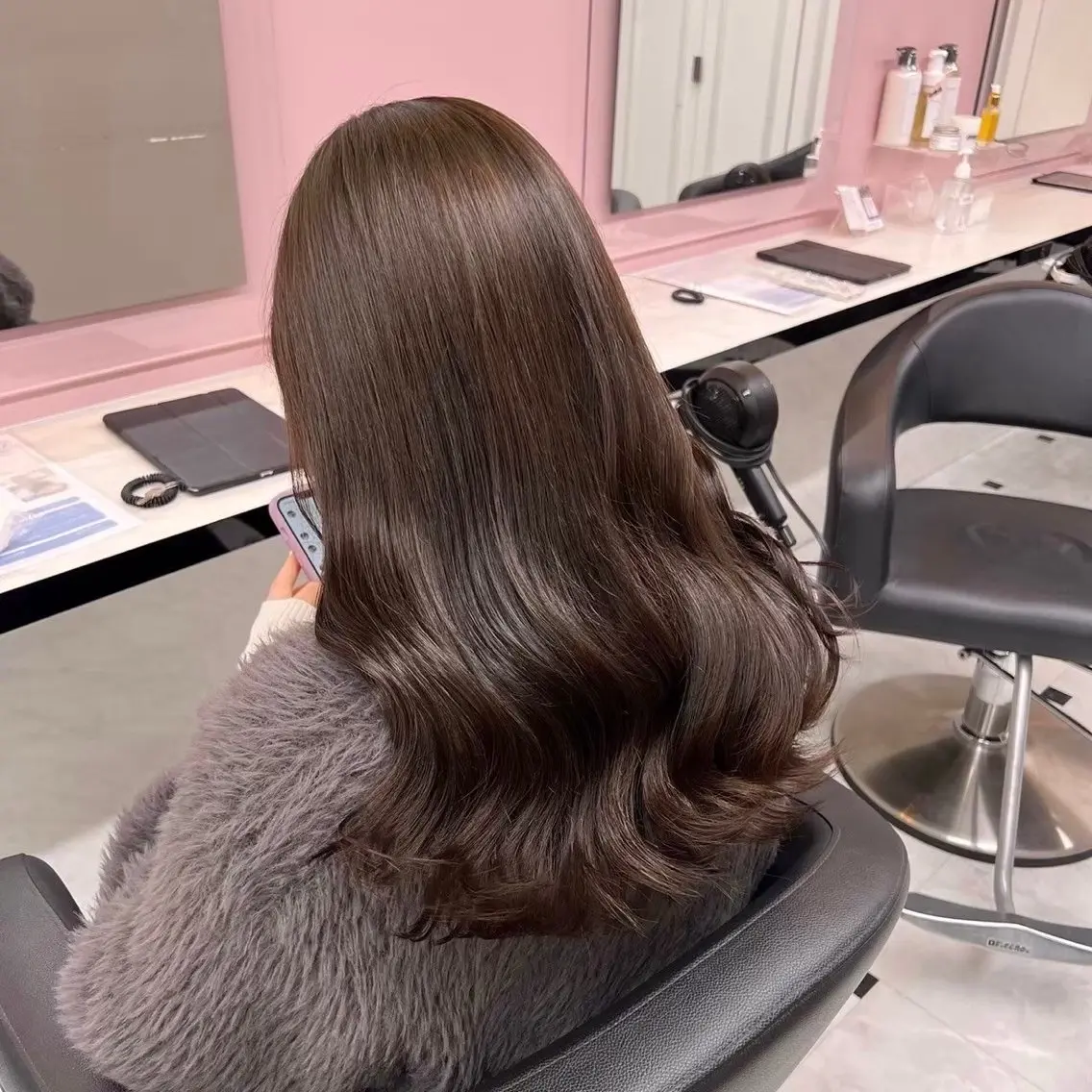 ロング カラー 盛れる上質ワンホン ヘア🤍YUME🤍のヘアスタイル