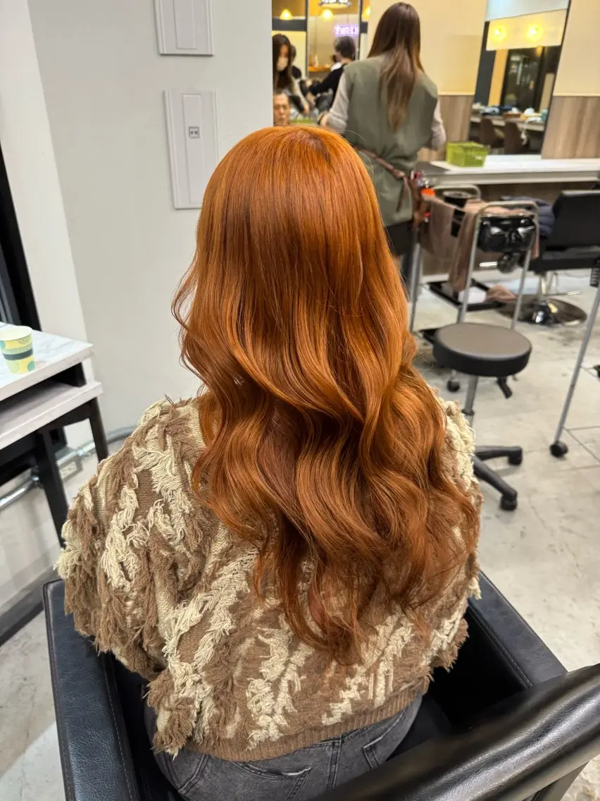 ロング カラー ヘアカラー トリートメント 韓国ヘア🇰🇷 YUKINAのヘアスタイル
