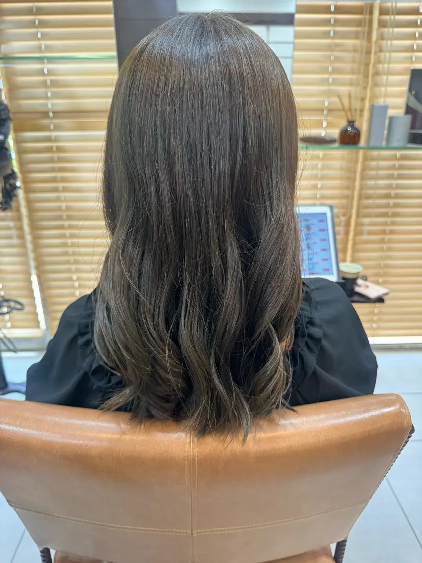 ロング カラー ヘアカラー 坂元綾音 モデル募集中✨のヘアスタイル