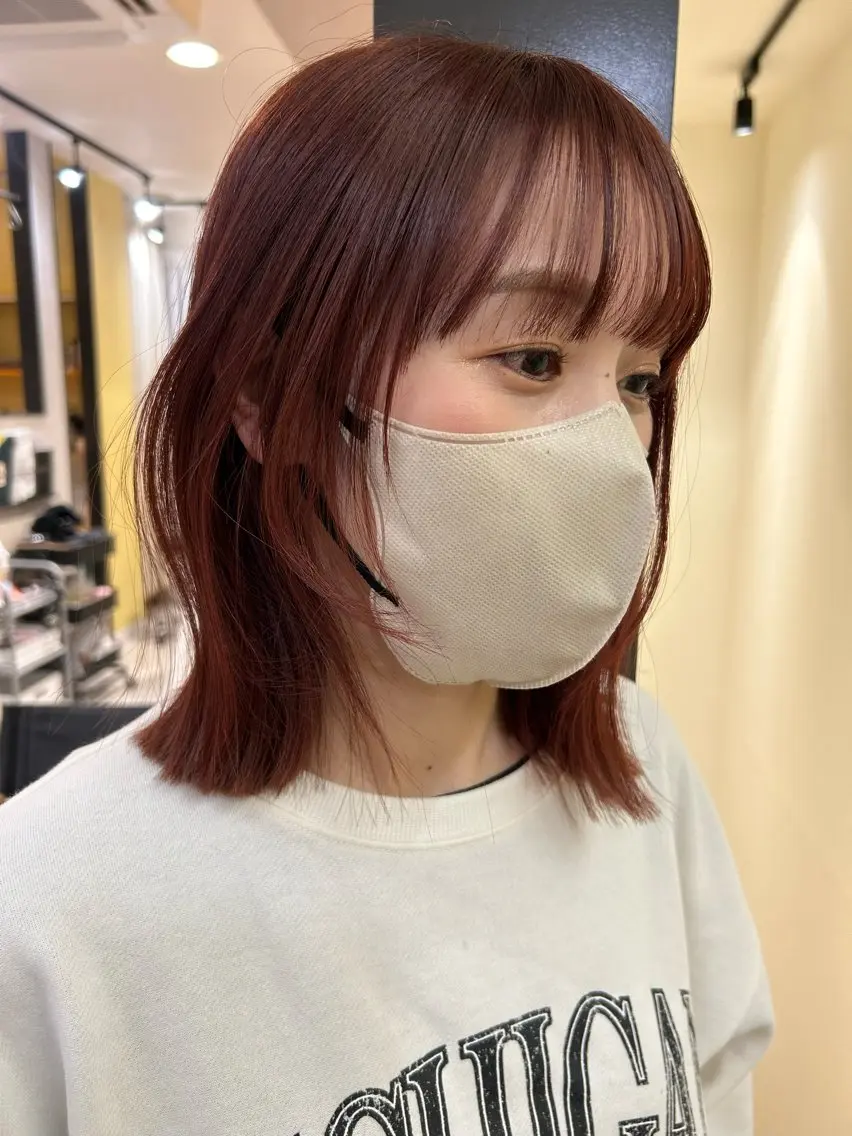 ミディアム カラー ブリーチ ブリーチなしカラー レッドカラー hubhair レイヤー/透明感のヘアスタイル