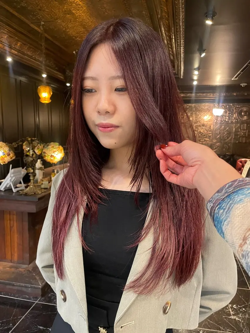 ロング カラー くびれレイヤー/艶 カラー　MADOKAのヘアスタイル
