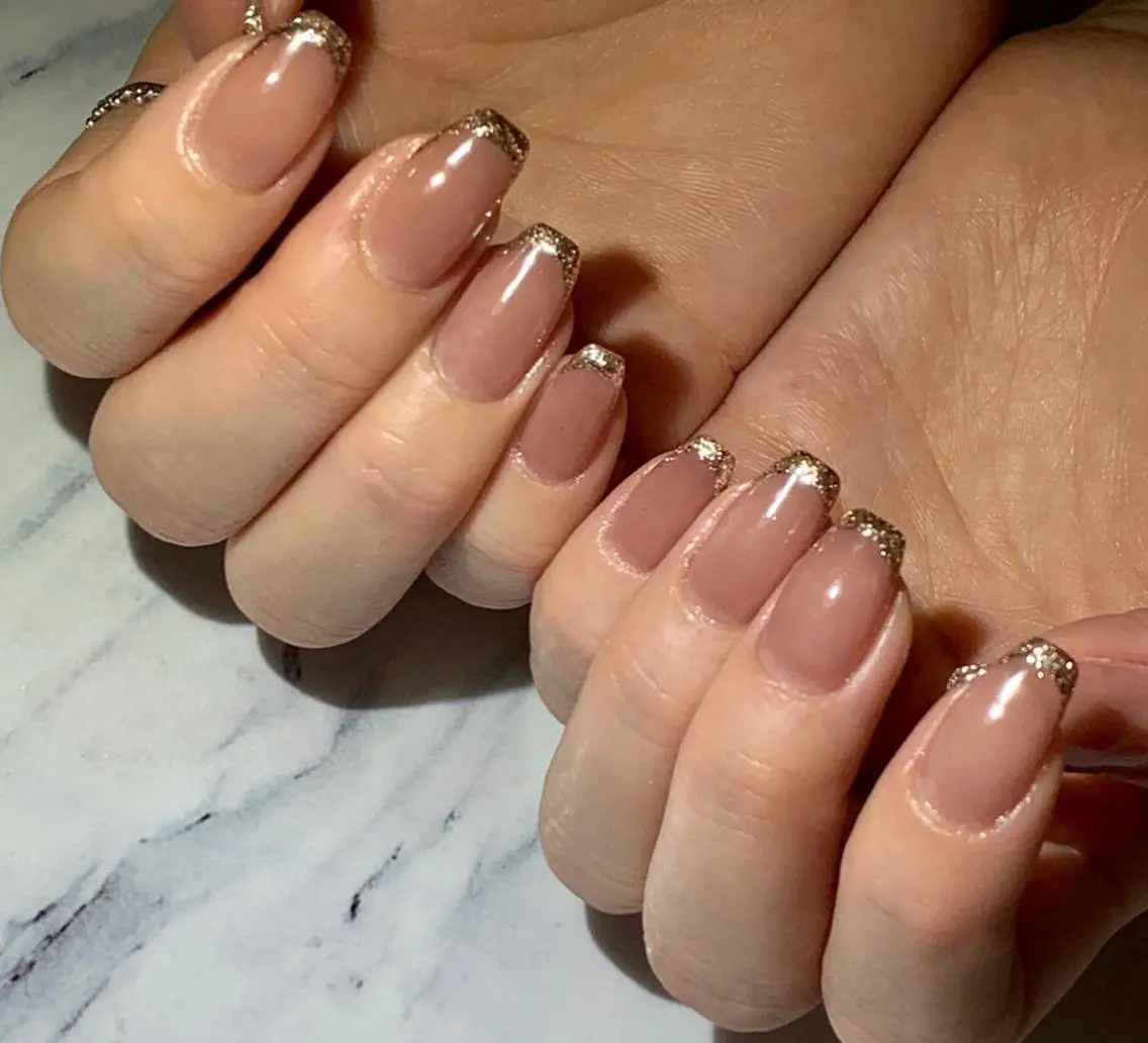 ネイル フレンチネイル ラメ(グリッター) Lino+ ネイル&よもぎ蒸しのネイルデザイン