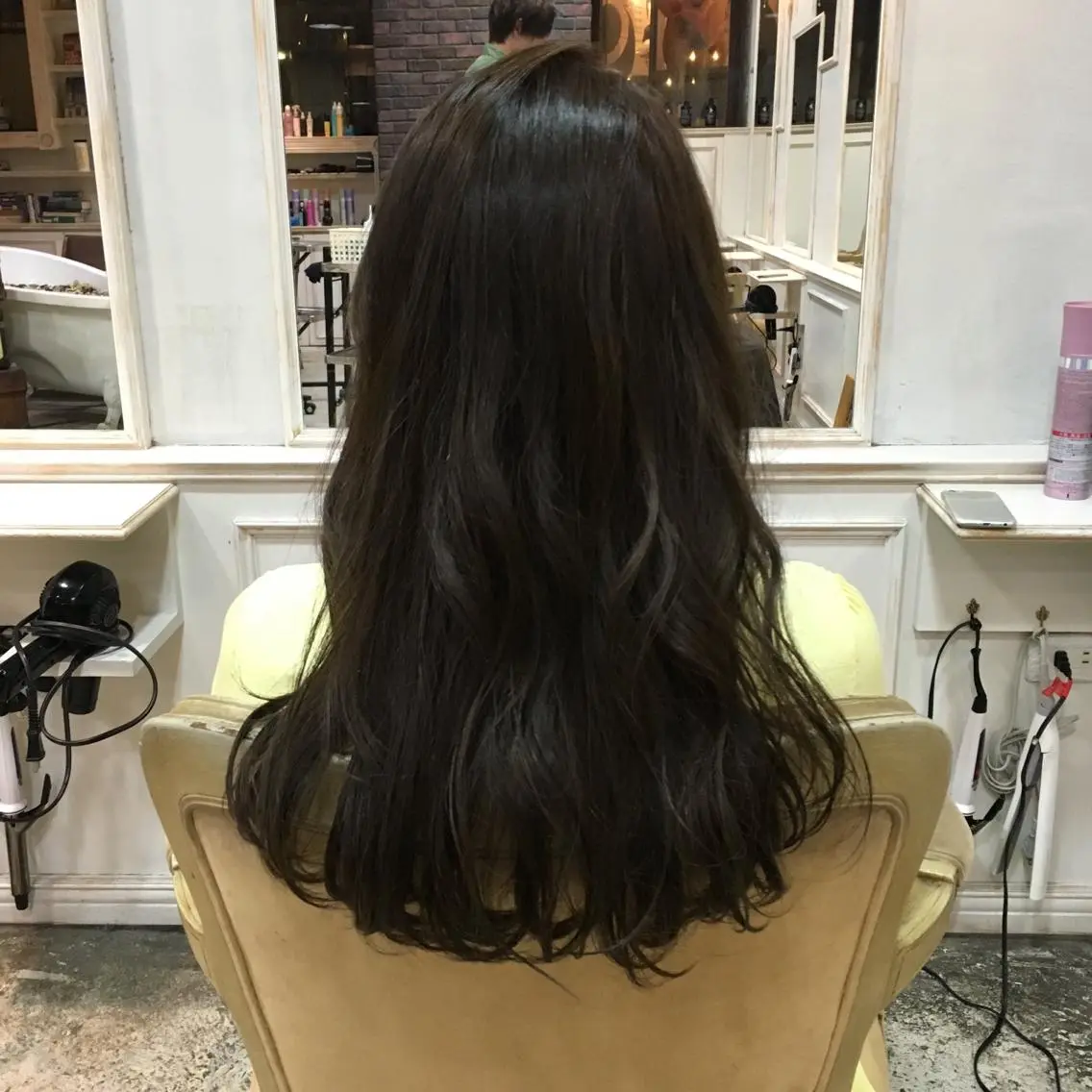 ロング カラー パーマ アッシュ オリーブアッシュ RUKA 美容院×ネイリストのヘアスタイル