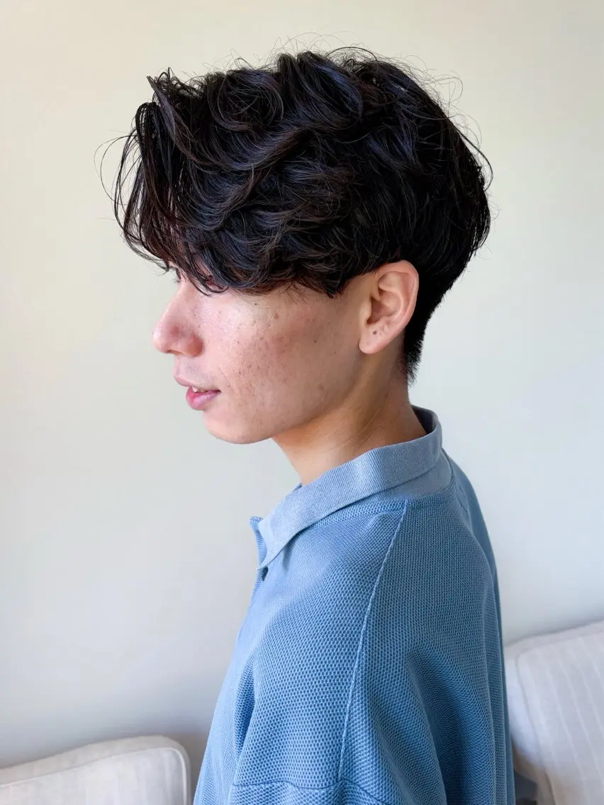 メンズ センターパート カット パーマ 石平 暖のヘアスタイル